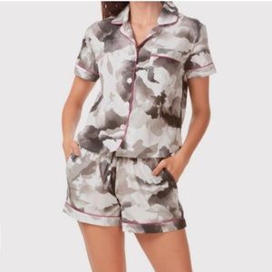 NWT The Lazy Poet Nina Rocky Blossoms Pajama Set, Large, PJ .